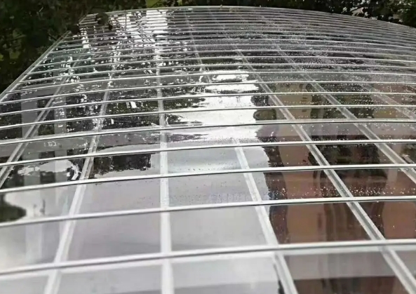 PC板適合作為陽(yáng)光房的材質(zhì)嗎？