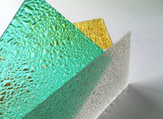 浴室隔斷的材料怎么選？