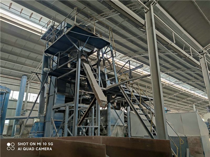 斗式提升機(jī)和直線篩客戶(hù)使用設(shè)備現(xiàn)場(chǎng)